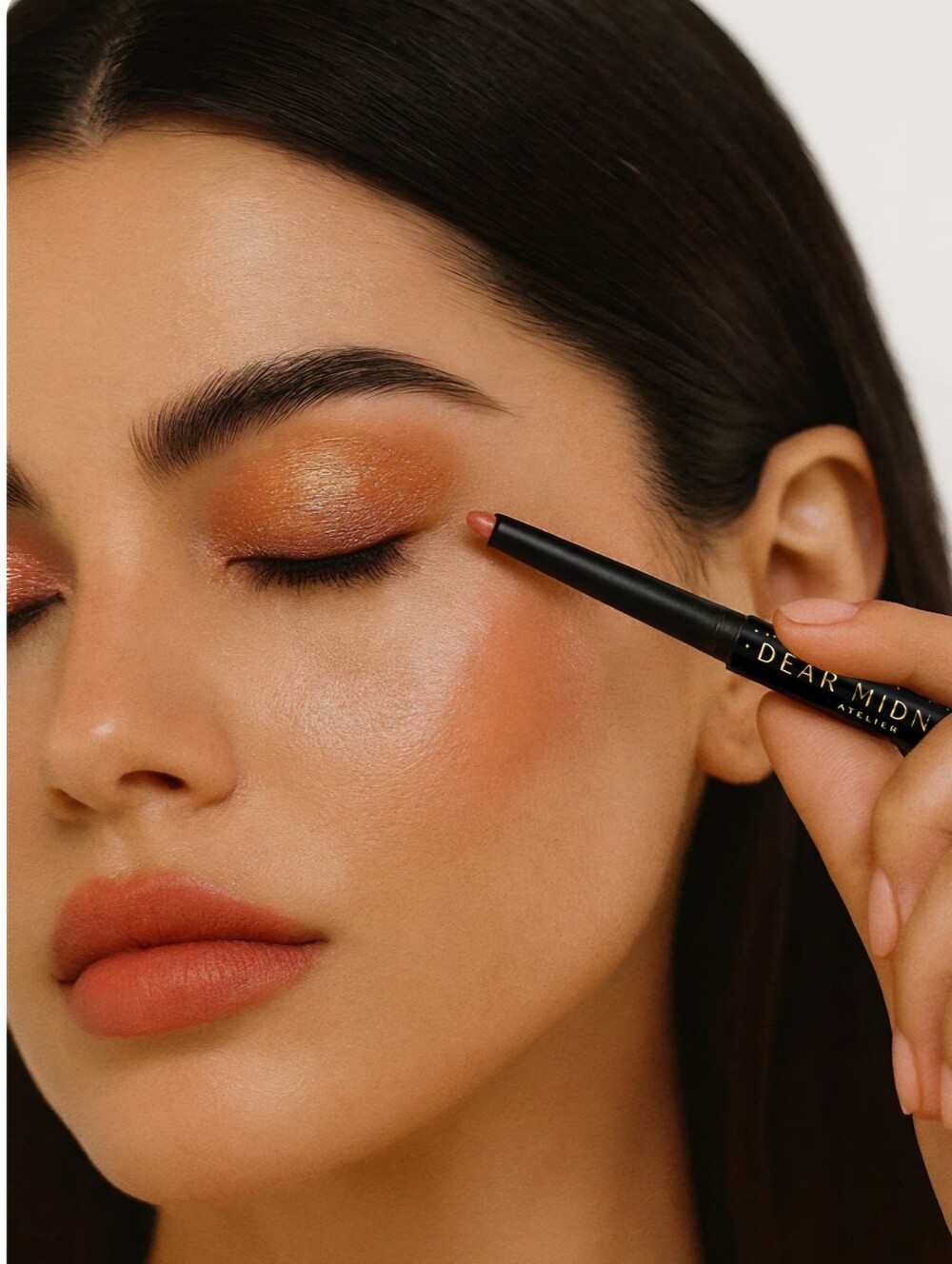 Dear Midnight Atelier Dual Ended Eyeshadow Stick & Blender Shade: Peach Bellini